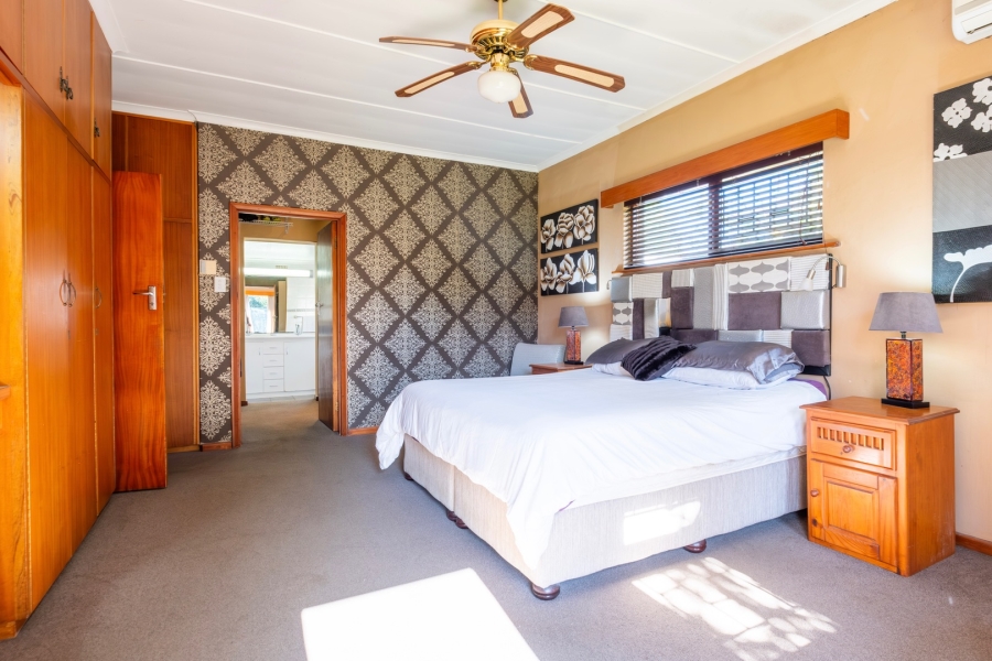 4 Bedroom Property for Sale in Bergsig Western Cape